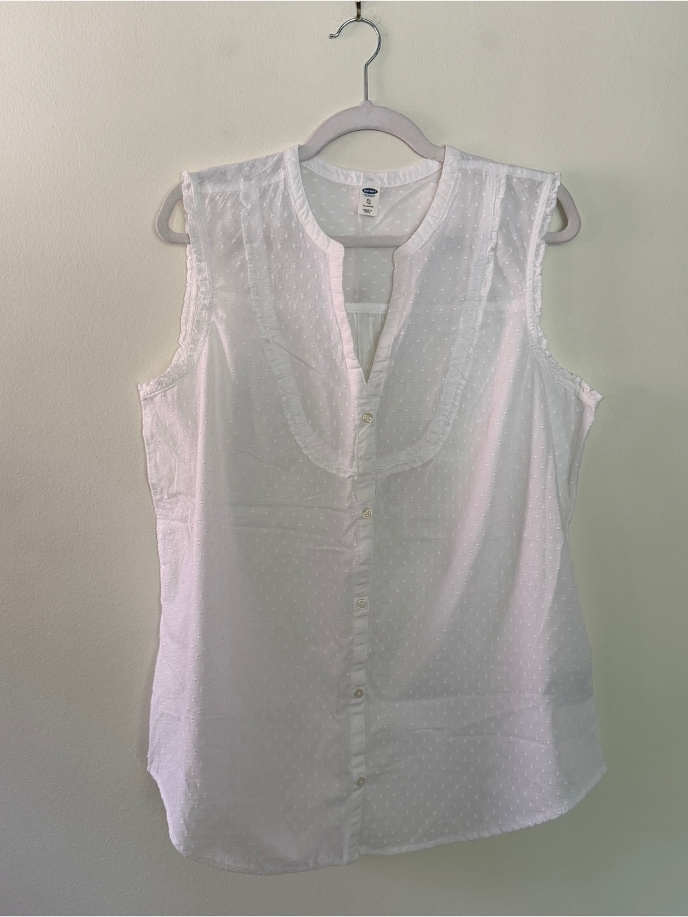 Old Navy | Swiss Dot Button-Front Sleeveless Top - XL Tall